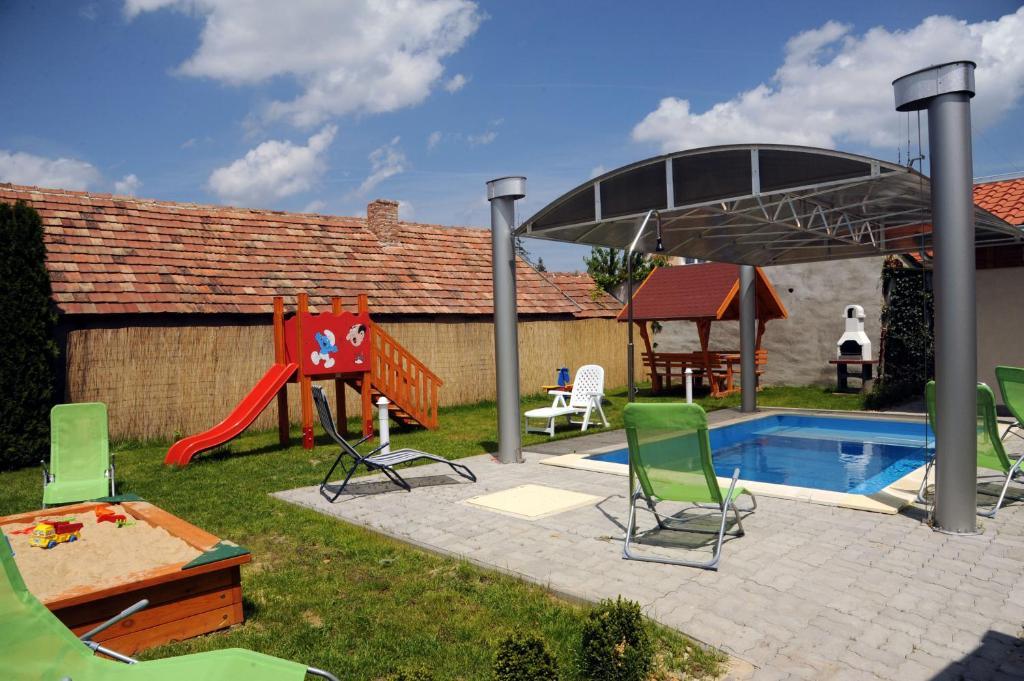 Arany Szolo Wellness Apartmanhaz Hévíz Rum bild